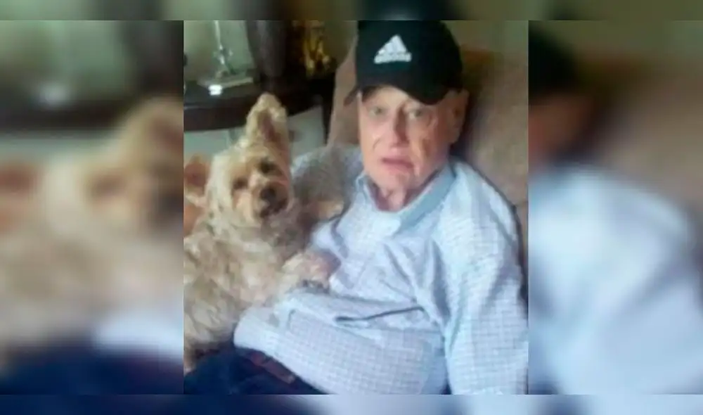 Subió a su padre con alzhéimer a un avión para no volver a verlo