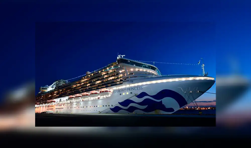 Crucero Diamond Princess, puesto en cuarentena frente a un puerto de Yokohama, cerca de Tokio. Foto: AFP. Crucero Diamond Princess, puesto en cuarentena frente a un puerto de Yokohama, cerca de Tokio. Foto: AFP.