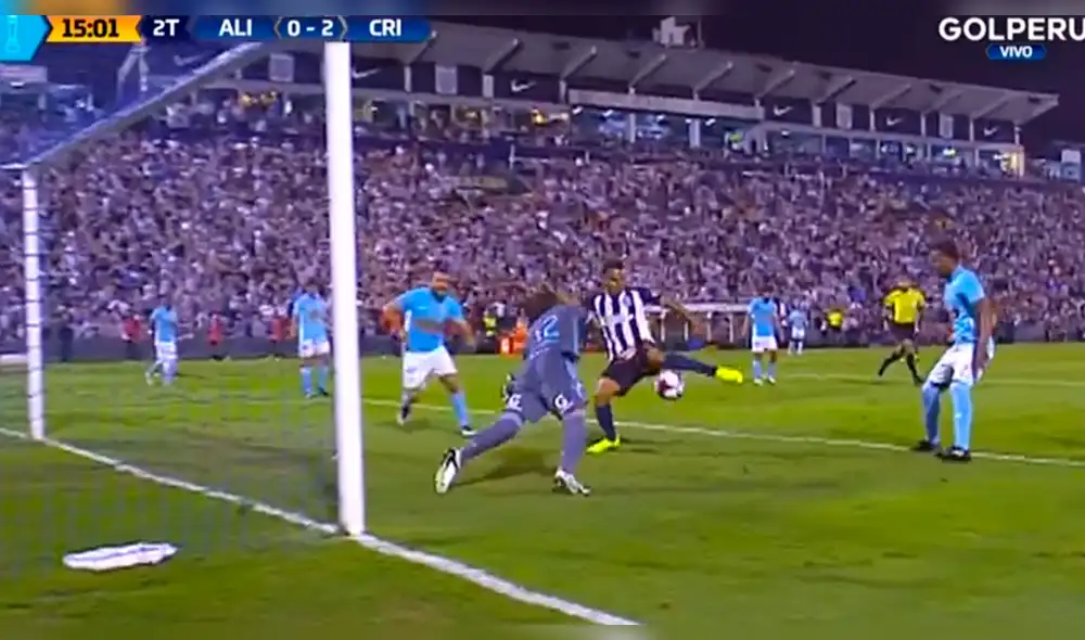 Alianza vs Cristal: Álvarez se lució con doble atajada a Hohberg y Pósito [VIDEO]