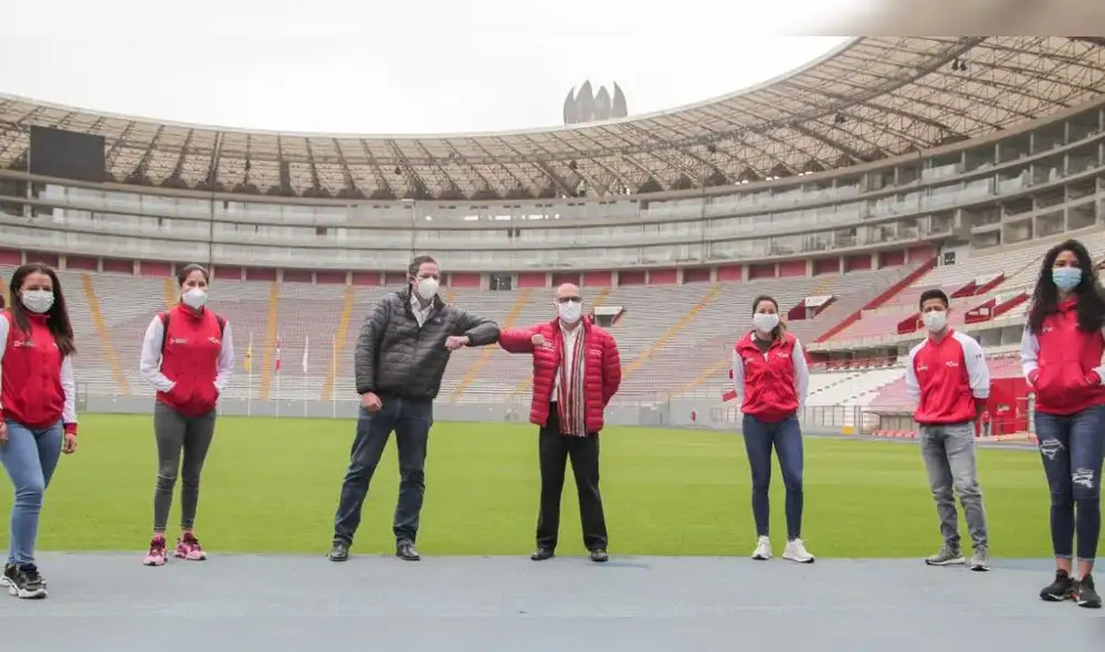 Ministro Zamora: “Nuestros equipos ya tienen que regresar a las canchas". Foto: IPD Ministro Zamora: “Nuestros equipos ya tienen que regresar a las canchas". Foto: IPD
