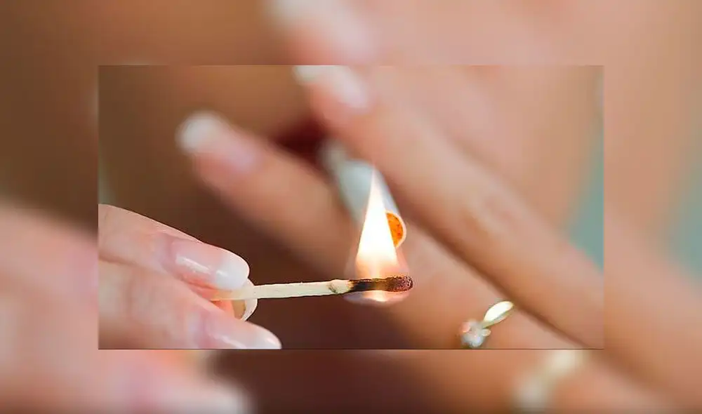 Madre da de fumar a su bebé y lo publica en Instagram [VIDEO]