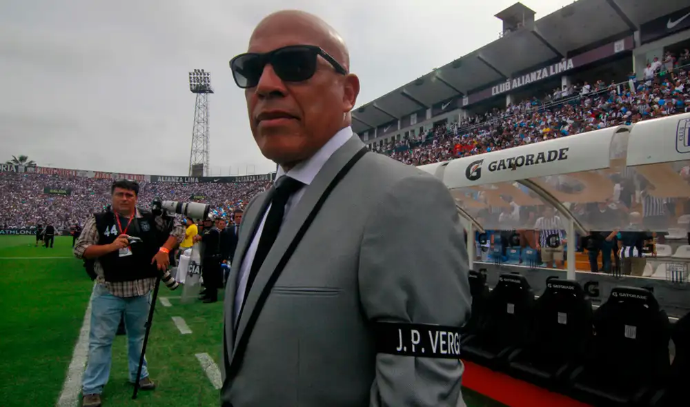 Roberto Mosquera y Alan Diez protagonizaron un candente intercambio de palabras en Fox Sports Perú. | Foto: GLR