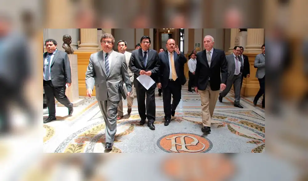 Bancada de PPK denuncia que el Congreso acelera proceso para vacar al presidente Bancada de PPK denuncia que el Congreso acelera proceso para vacar al presidente