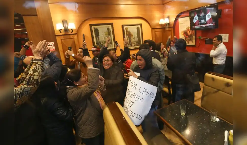 La historia en siete postales