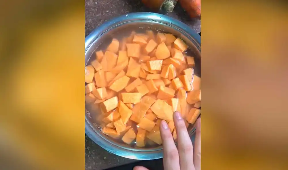 Desliza las imágenes para conocer la sencilla receta para hacer unos deliciosos picarones limeños. Fotocaptura: Pamela Núñez/TIKTok