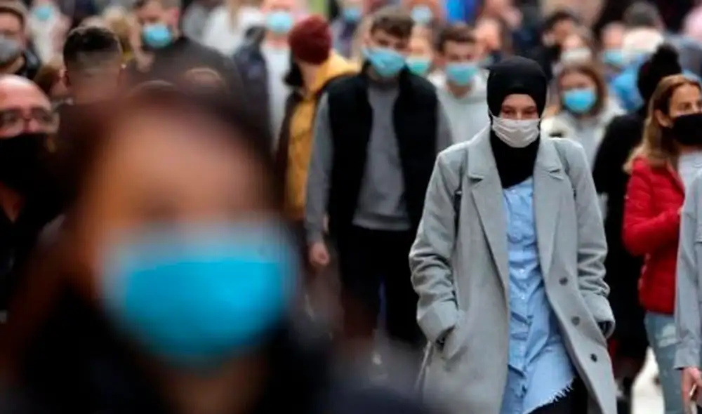 En todo el mundo, se registraron oficialmente más de 60 millones de casos de la COVID-19 desde el comienzo de la pandemia. Foto: EFE