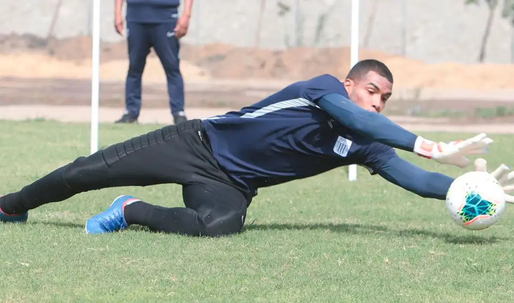 Steven Rivadeneyra jugó su primer partido con Alianza Lima ante Manucci por la Liga 1 Movistar. | Foto: Prensa Alianza