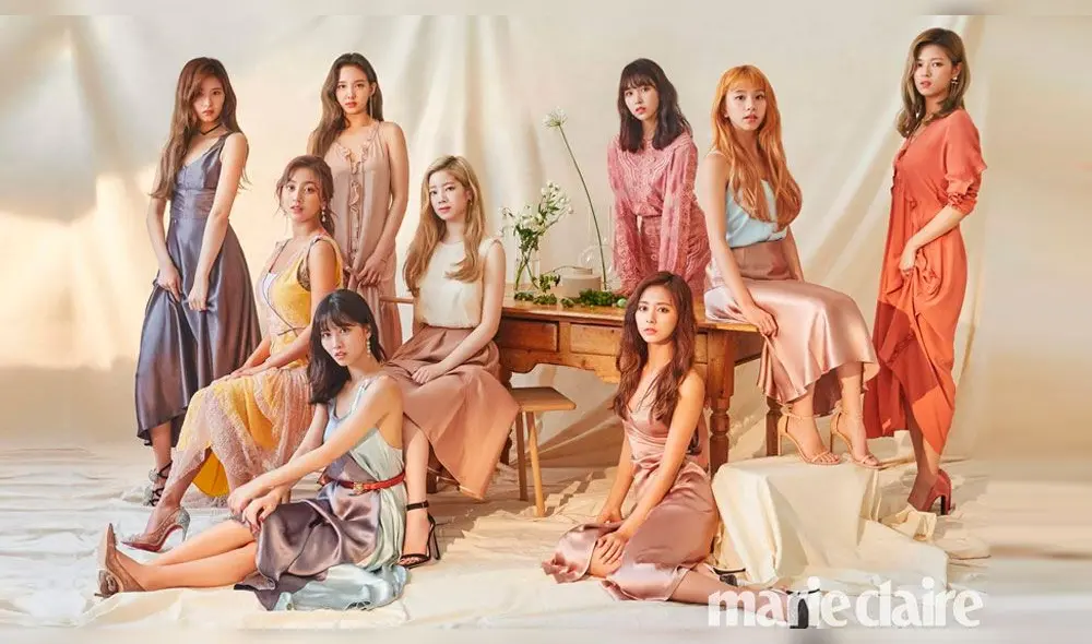 TWICE está compuesto por nueve integrantes: Nayeon, Jeongyeon, Momo, Sana, Jihyo, Mina, Dahyun, Chaeyoung, Tzuyu.