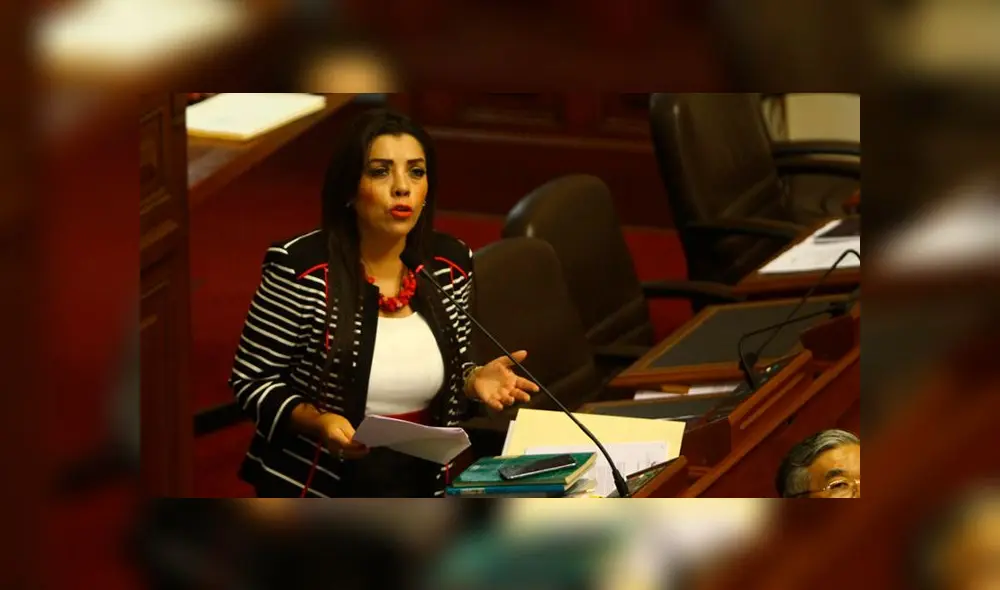 Fujimorista Aramayo respalda a arzobispo que ofendió a miembro del TC