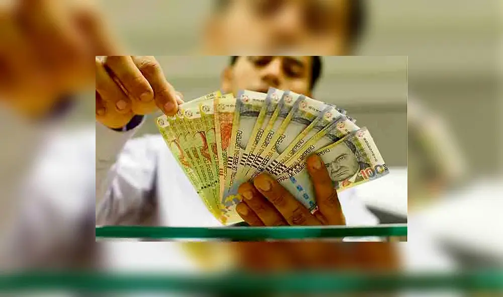 Trabajadores pueden retirar el excedente de 4 sueldos de su CTS