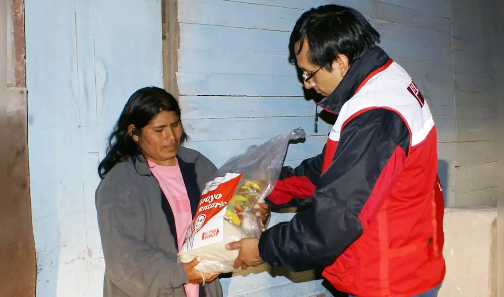 Municipalidades locales y provinciales están autrizados para la entrega de víveres a la población vulnerable. Foto: Andina. Municipalidades locales y provinciales están autrizados para la entrega de víveres a la población vulnerable. Foto: Andina.