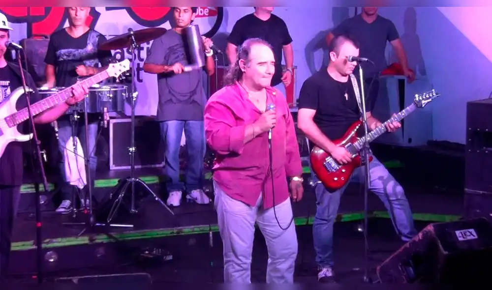 Reconocido cantante de cumbia argentina murió tras desvanecerse en pleno show