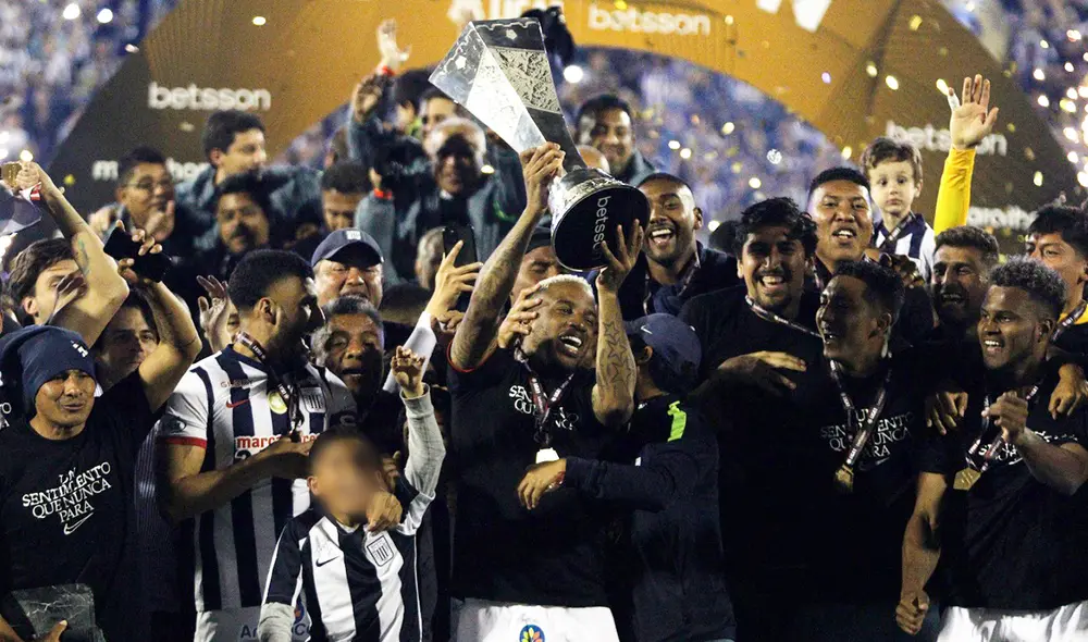 Alianza Lima llegó a los siete títulos nacionales en este siglo. Foto: Luis Jiménez/GLR Alianza Lima llegó a los siete títulos nacionales en este siglo. Foto: Luis Jiménez/GLR