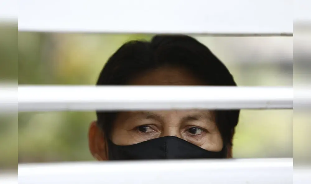 Ciudadanos de Cusco permanecen encerrados en hotel de Lima porque su alcalde no paga estadía. Créditos: Marco Cotrina / La República. Ciudadanos de Cusco permanecen encerrados en hotel de Lima porque su alcalde no paga estadía. Créditos: Marco Cotrina / La República.