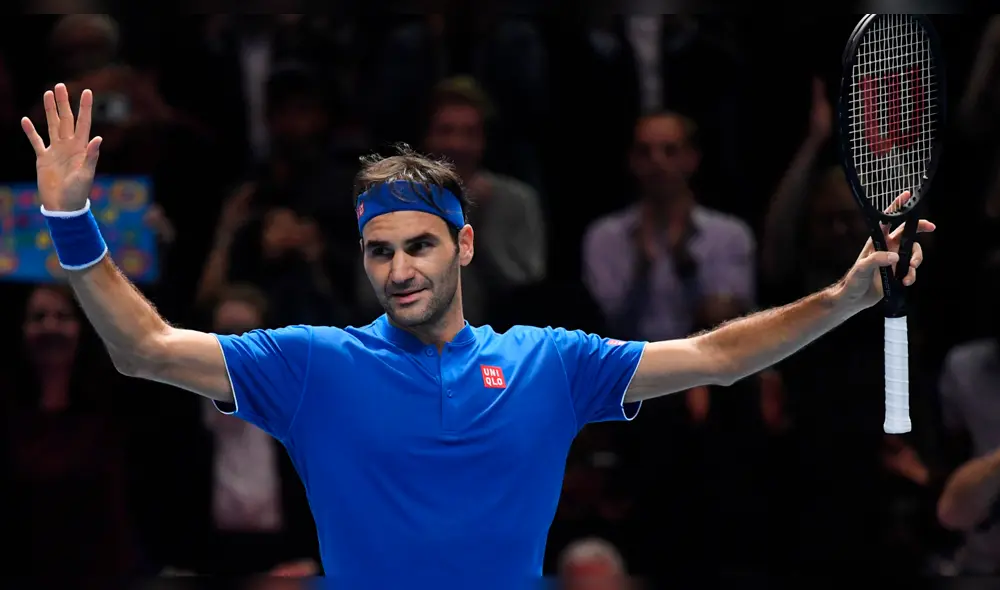 Federer derrotó a Anderson y clasificó a semifinales de la Copa Masters 2018