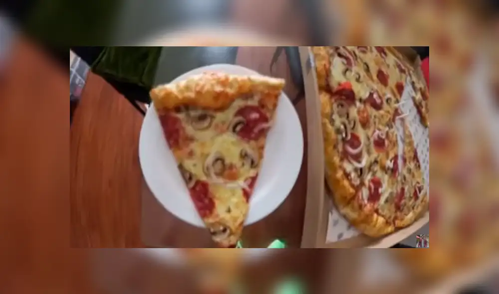 Desliza las imágenes para ver cómo luce esta ‘colosal’ pizza que se vende en un restaurante de Lima. Fotocaptura: El Cholo Mena/YouTube Desliza las imágenes para ver cómo luce esta ‘colosal’ pizza que se vende en un restaurante de Lima. Fotocaptura: El Cholo Mena/YouTube