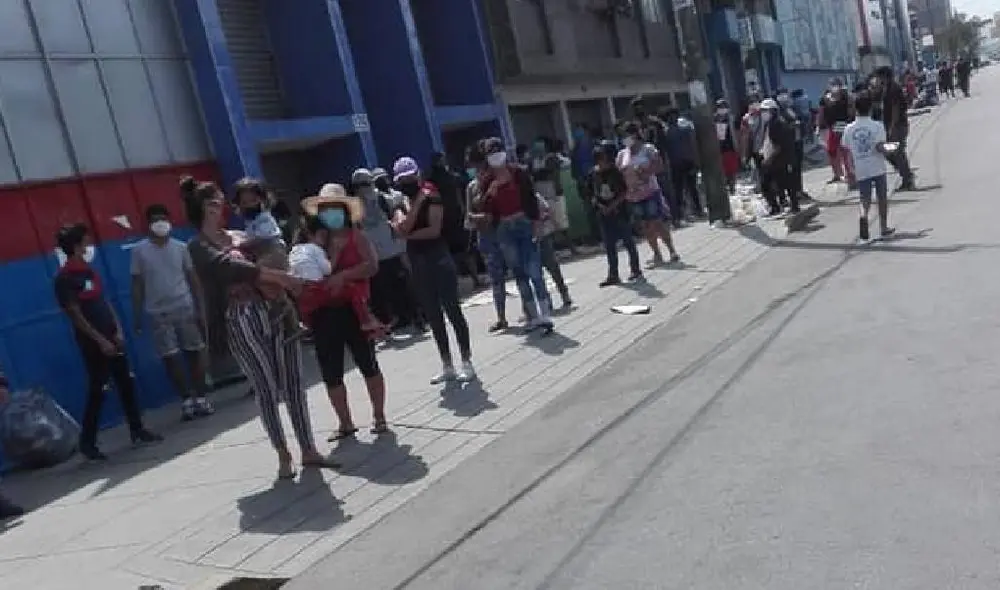 Hinchas de Alianza Lima prepararon olla común para pucallpinos. Foto: Twitter