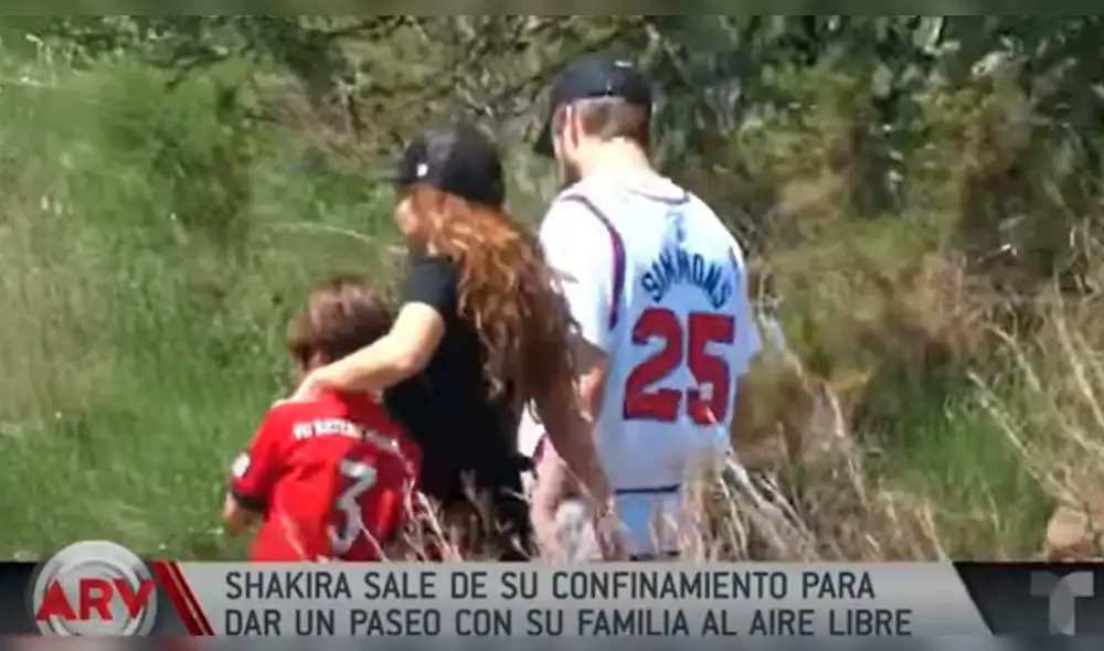 Shakira y Gerard Piqué son criticados por pasear con sus hijos Milan y Sasha sin mascarillas durante pandemia Shakira y Gerard Piqué son criticados por pasear con sus hijos Milan y Sasha sin mascarillas durante pandemia