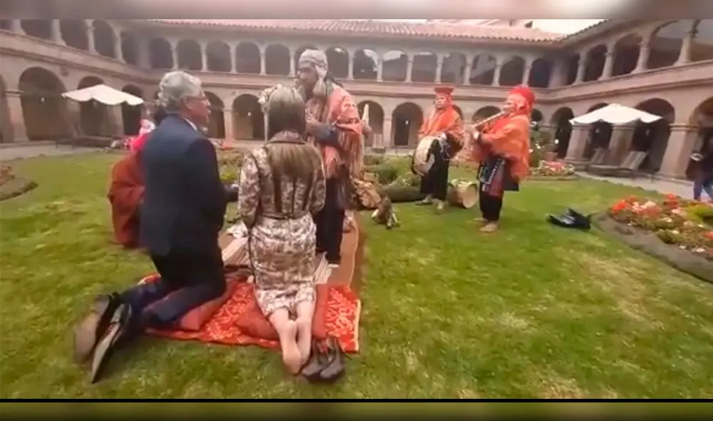 Estadounidenses contraen matrimonio con ofrenda a la Pachamama en Cusco Estadounidenses contraen matrimonio con ofrenda a la Pachamama en Cusco
