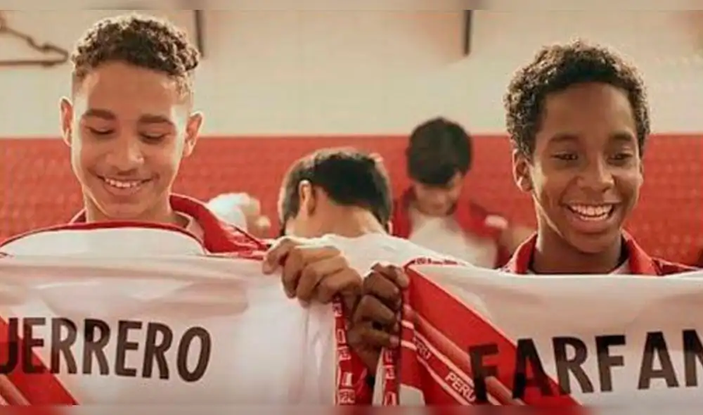 La cinta biográfica del futbolista peruano da un salto a la pantalla chica, a 5 meses de su estreno en cines. Foto: fotograma de La Foquita: el 10 de la calle La cinta biográfica del futbolista peruano da un salto a la pantalla chica, a 5 meses de su estreno en cines. Foto: fotograma de La Foquita: el 10 de la calle