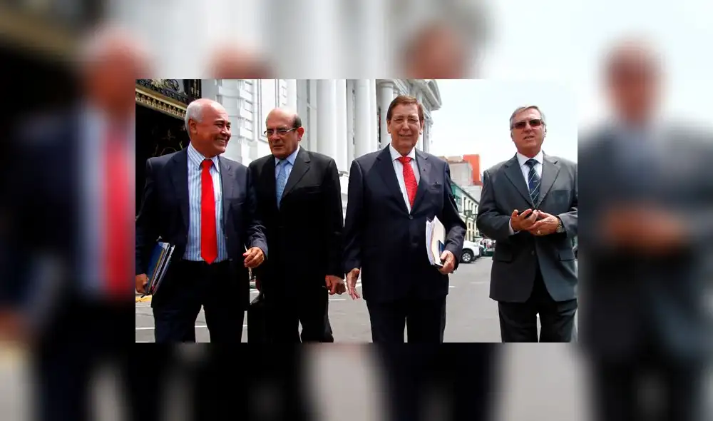 Comisión Bernales reclamó a Fernando Zavala por salida de Jaime Navach Gamio del INDECI