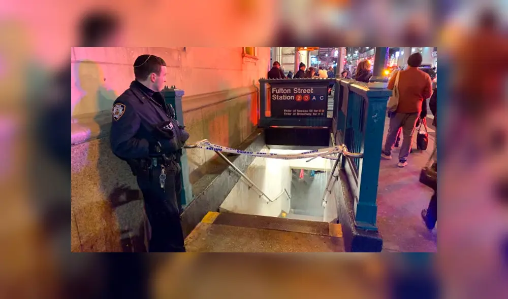 El menor fue rescatado por personal de la estación, pero al ser llevado al hospital se confirmó que habí afallecido. (Captura: The New York Post)