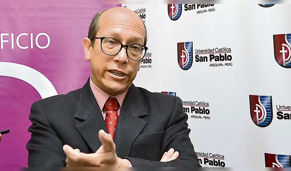 Arequipa: Franz Grupp señala que su retiro tuvo matiz político