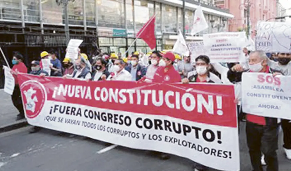 Movilización. Demandas de nueva Constitución se avivan con protestas recientes. Foto: difusión Movilización. Demandas de nueva Constitución se avivan con protestas recientes. Foto: difusión