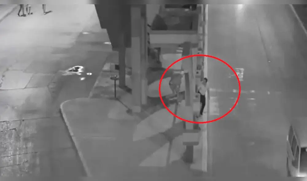 Venezolanos son grabados intentando asaltar a un transeúnte en Tumbes [VIDEO]