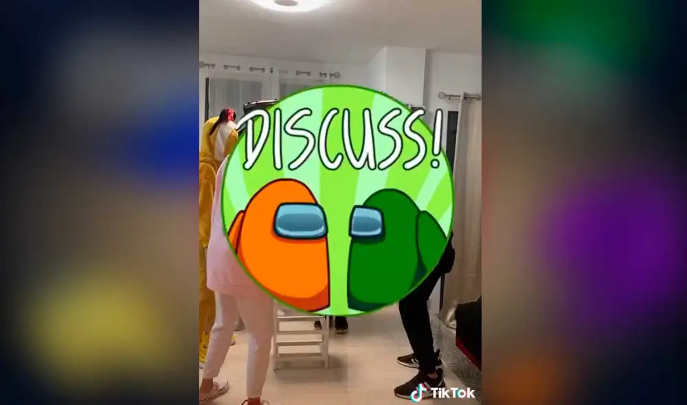 Desliza las imágenes para ver la divertida parodia que hizo un grupo de jóvenes del videojuego Among Us. Fotocaptura: juliamenugarcia/TikTok
