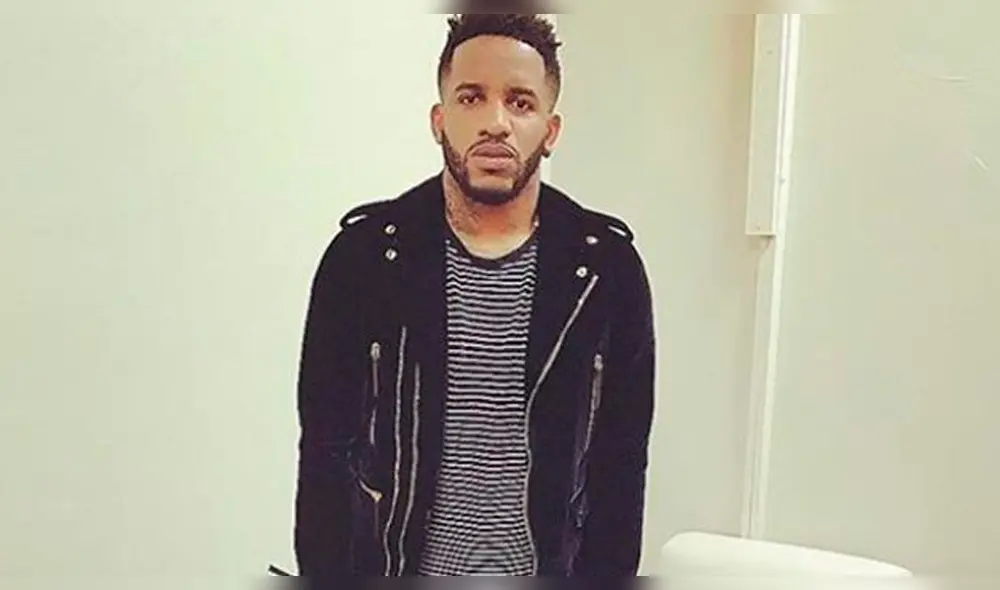 Ivana Yturbe sale con Mario Irivarren llevando prenda de Farfán 