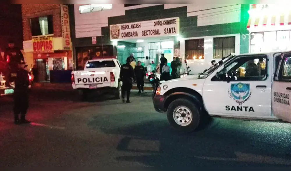 Los sujetos se encuentran en la comisaría.