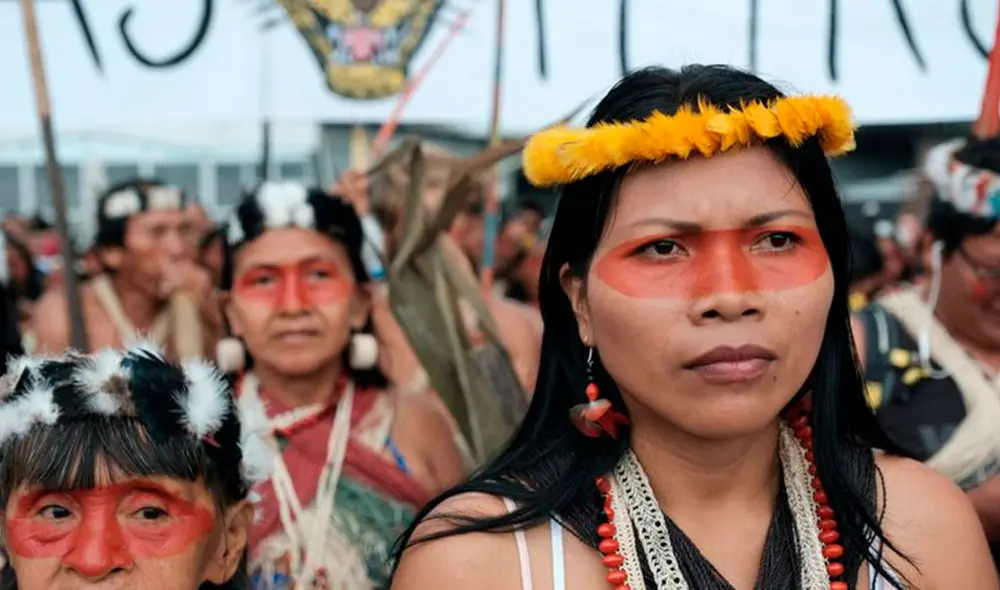 La revista Time reconoció a Nemonte Nenquimo como una de las 100 figuras más influyentes de 2020. Foto: AmazonFrontlines.org La revista Time reconoció a Nemonte Nenquimo como una de las 100 figuras más influyentes de 2020. Foto: AmazonFrontlines.org