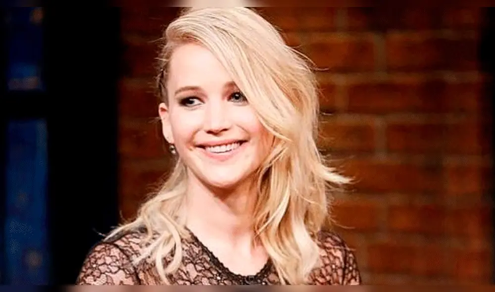 Jennifer Lawrence celebra su fiesta de compromiso con sensual vestido