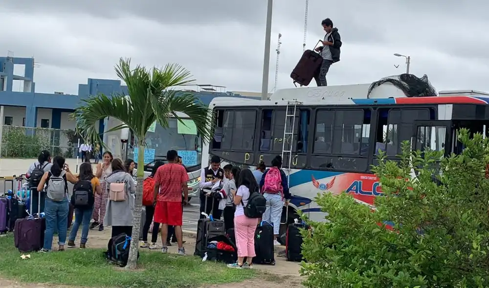 Delegación estudiantes varada en Ecuador retorna esta tarde a territorio peruano [VIDEO]