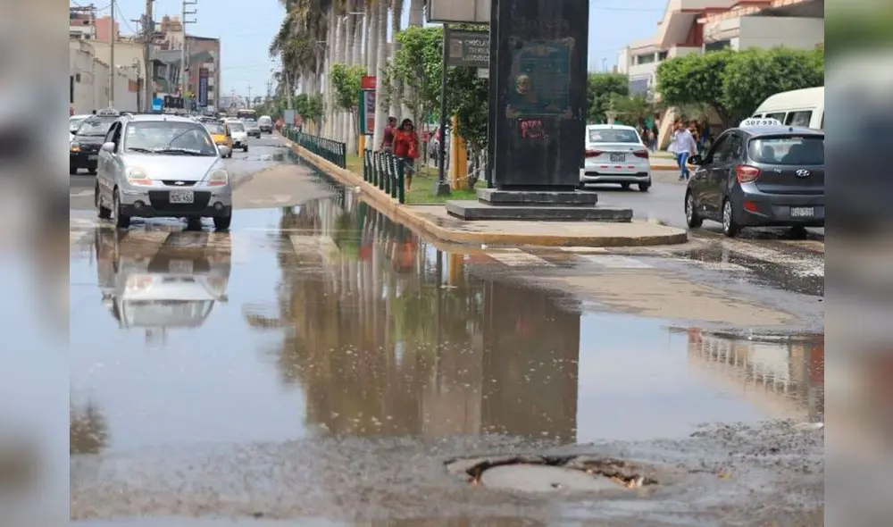 Los aniegos en la ciudad de Chiclayo son constantes y afecta la salud pública.