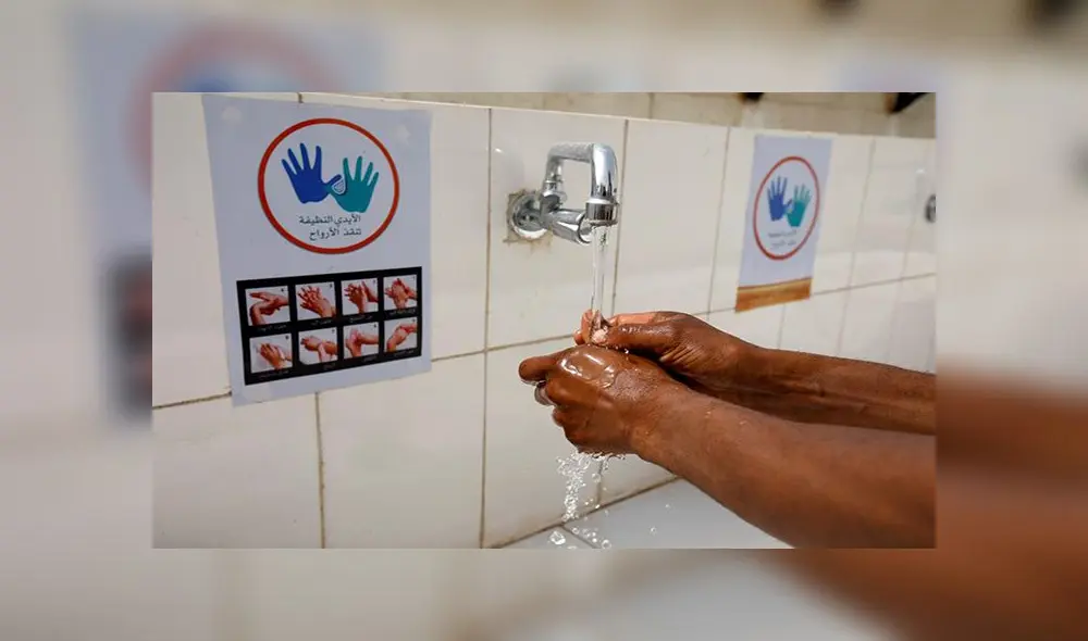 La OMS recomienda lavarse las manos con jabón y al menos por 20 segundos, con asiduidad. Foto: EFE
