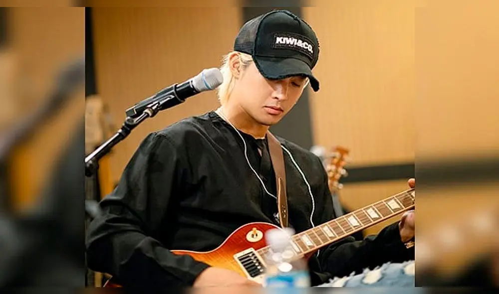 Desliza para ver más fotos de Kim Hyun Joong sobre su concierto online. Créditos: Instagram Desliza para ver más fotos de Kim Hyun Joong sobre su concierto online. Créditos: Instagram