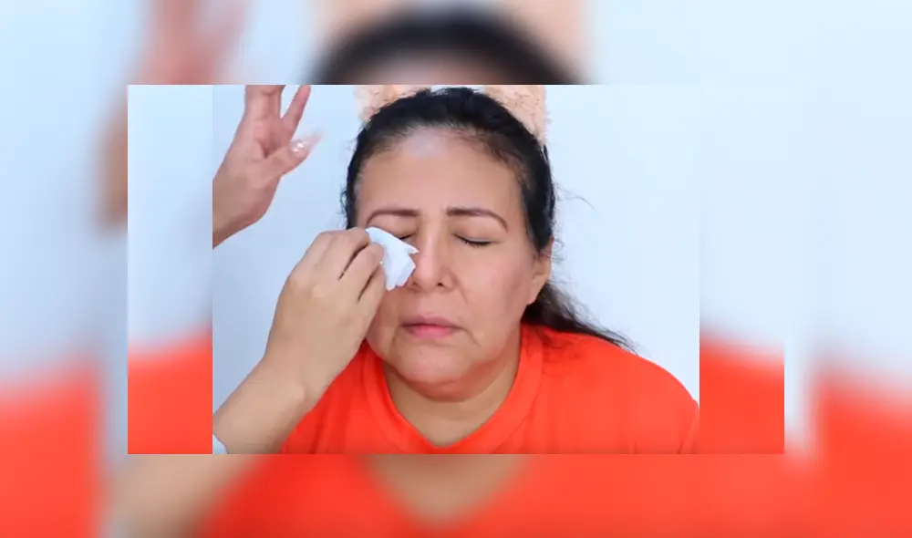 Tutorial de YouTube ha dejado a más de uno con la boca abierta al mostrar la increíble transformación de una mujer tras aplicarse gran cantidad de maquillaje en el rostro