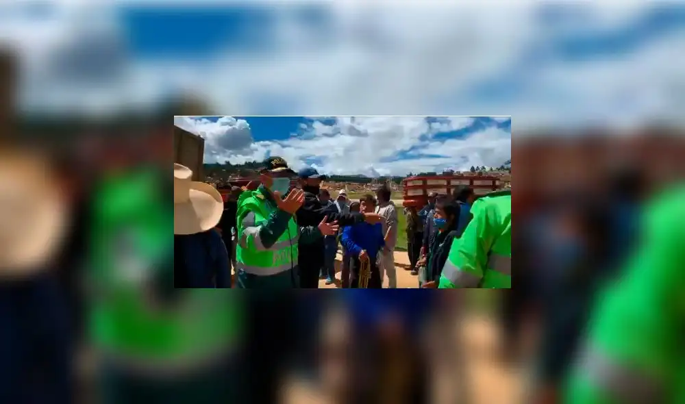 policía dispersa cortejo fúnebre policía dispersa cortejo fúnebre