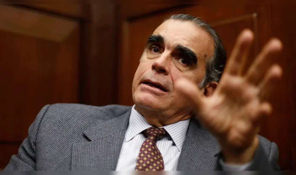 Cuando Olaechea consideró que S/850 de sueldo era “mucho” en las montañas del Perú Cuando Olaechea consideró que S/850 de sueldo era “mucho” en las montañas del Perú