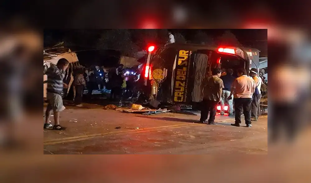 Accidente protagonizado por bus de Cruz del Sur dejó 16 fallecidos. Foto: Difusión Accidente protagonizado por bus de Cruz del Sur dejó 16 fallecidos. Foto: Difusión