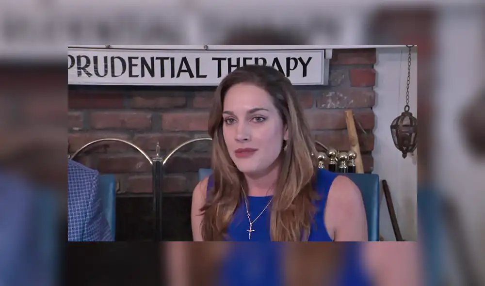 Maestra envió foto en topless a su novio, pero terminó en manos de estudiante