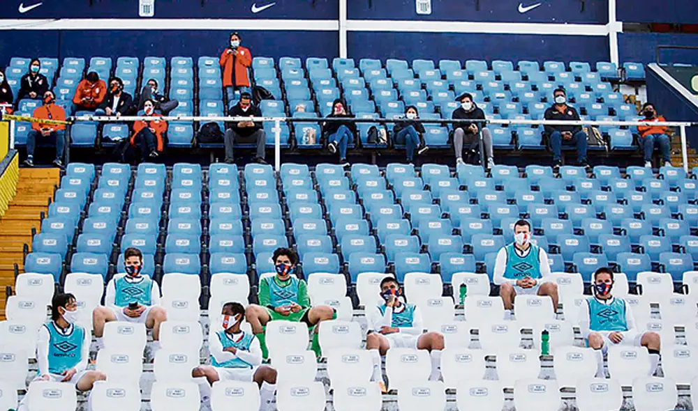 La banca de suplentes estará ubicada  en la tribuna de occidente del coloso.