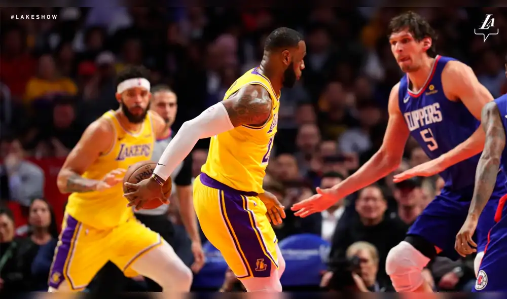NBA: En tiempo extra Los Angeles Lakers derrotaron 123-120 a Los Ángeles Clippers