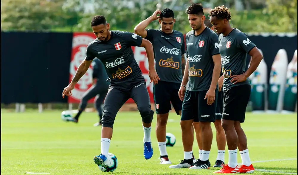 Selección peruana: Presidente Vizcarra ayudará a que los extranjeros de la ‘bicolor’ regresen al Perú para las Eliminatorias. Selección peruana: Presidente Vizcarra ayudará a que los extranjeros de la ‘bicolor’ regresen al Perú para las Eliminatorias.
