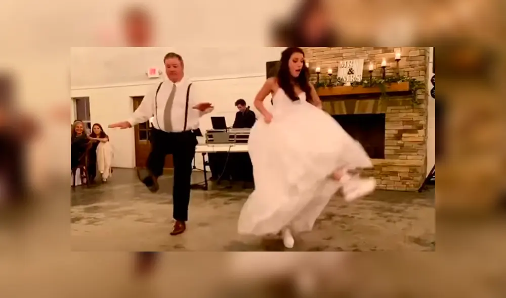 Desliza hacia la izquierda para ver más del video viral Desliza hacia la izquierda para ver más del video viral