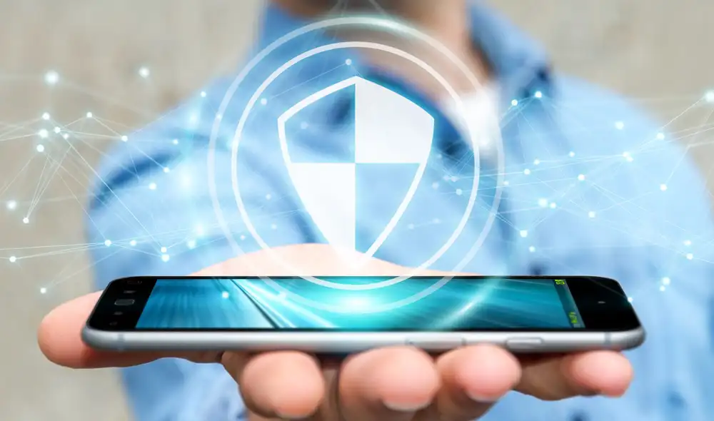 Expertos en ciberseguridad brindaron recomendaciones a usuarios de dispositivos móviles. Foto: Buero-kaizen / Referencial