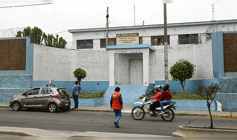 Pese a hacinamiento, menores en Centro Alfonso Ugarte están controlados 