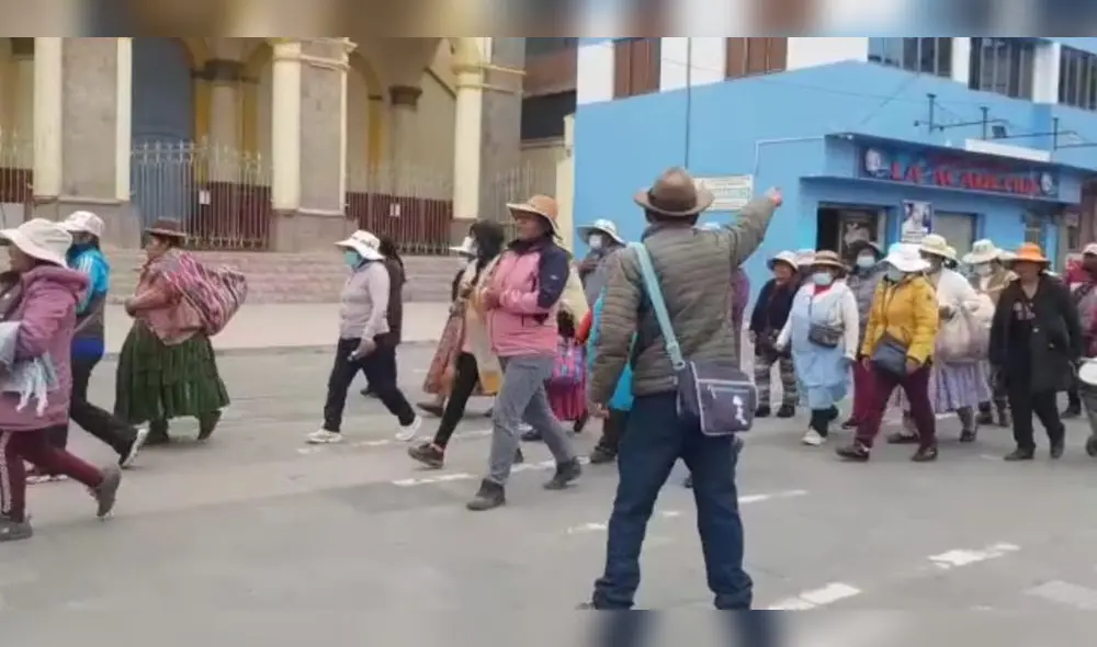 Puno. Ciudadanos salieron a las calles para protestar. Foto: Edgar Hancco